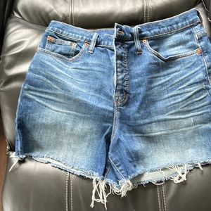 Madewell, high-rise denim shorts. Size 32